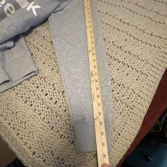 Reebok Men's Classic Delta Logo Hoodie Size M Relaxed Fit Grey Heather ,W Tags - Picture 12 of 13